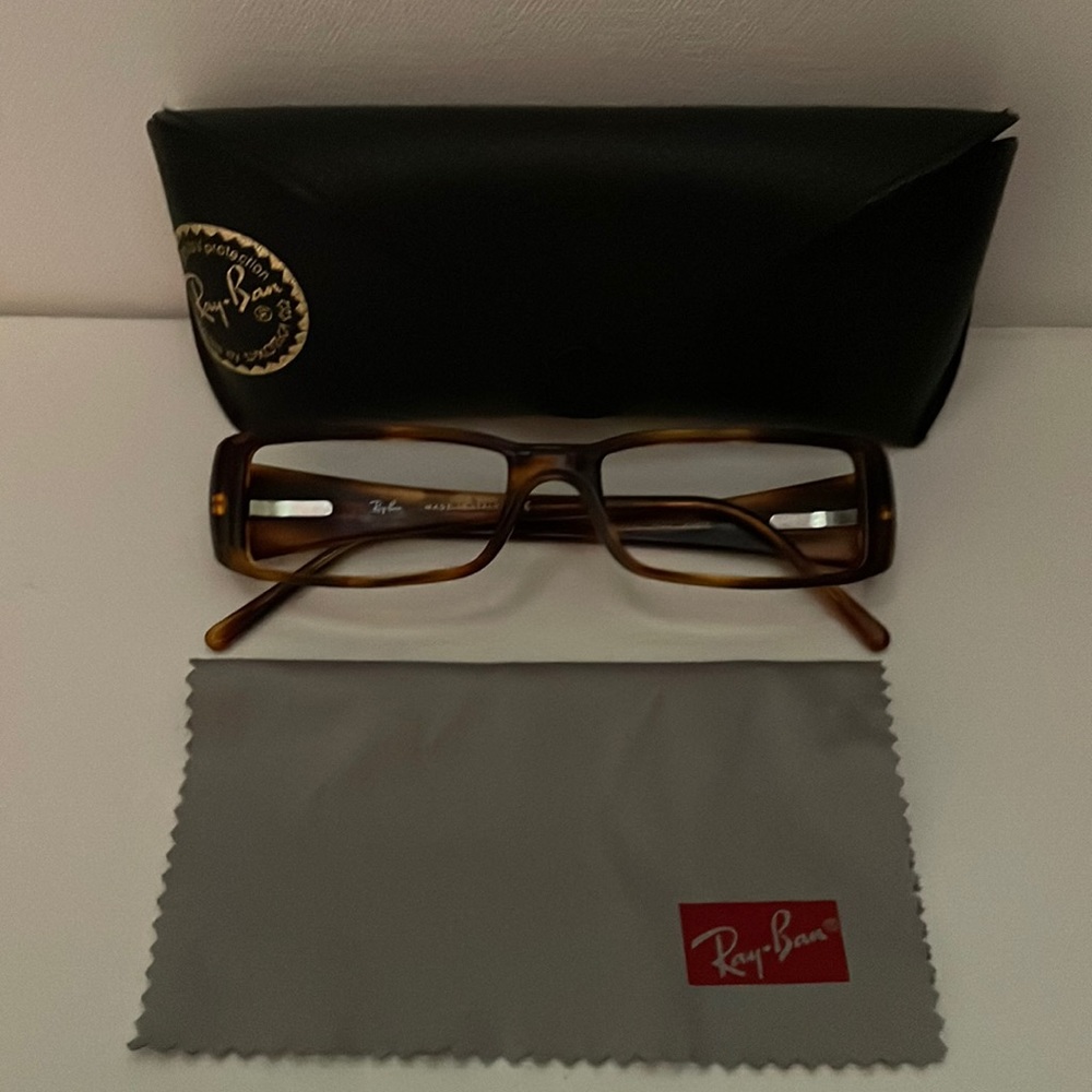 Ray-Ban tortoise rectangular eyeglasses prescription w/o lenses. Case & cloth